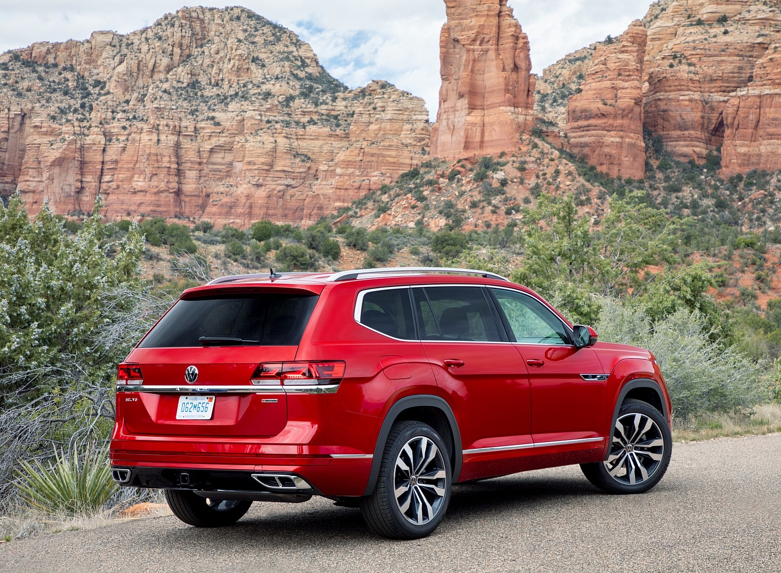 2021 Volkswagen Atlas SEL Premium 4Motion Rear Three-Quarter Wallpapers #11 of 30