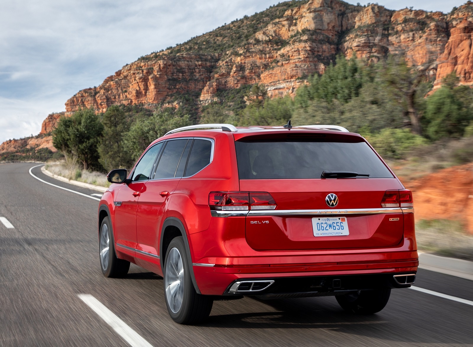 2021 Volkswagen Atlas SEL Premium 4Motion Rear Three-Quarter Wallpapers (6)