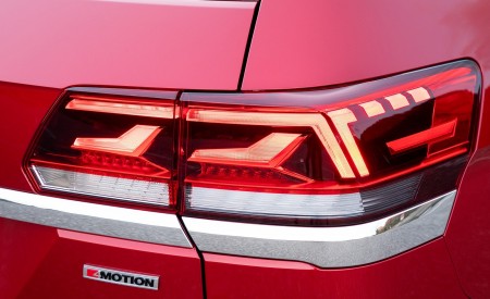 2021 Volkswagen Atlas SEL Premium 4Motion Tail Light Wallpapers 450x275 (19)