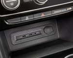 2021 Volkswagen Atlas SEL R-line Central Console Wallpapers 150x120 (29)