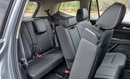 2021 Volkswagen Atlas SEL R-line Interior Third Row Seats Wallpapers 450x275 (40)