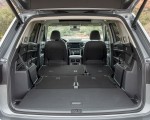 2021 Volkswagen Atlas SEL R-line Trunk Wallpapers 150x120 (45)