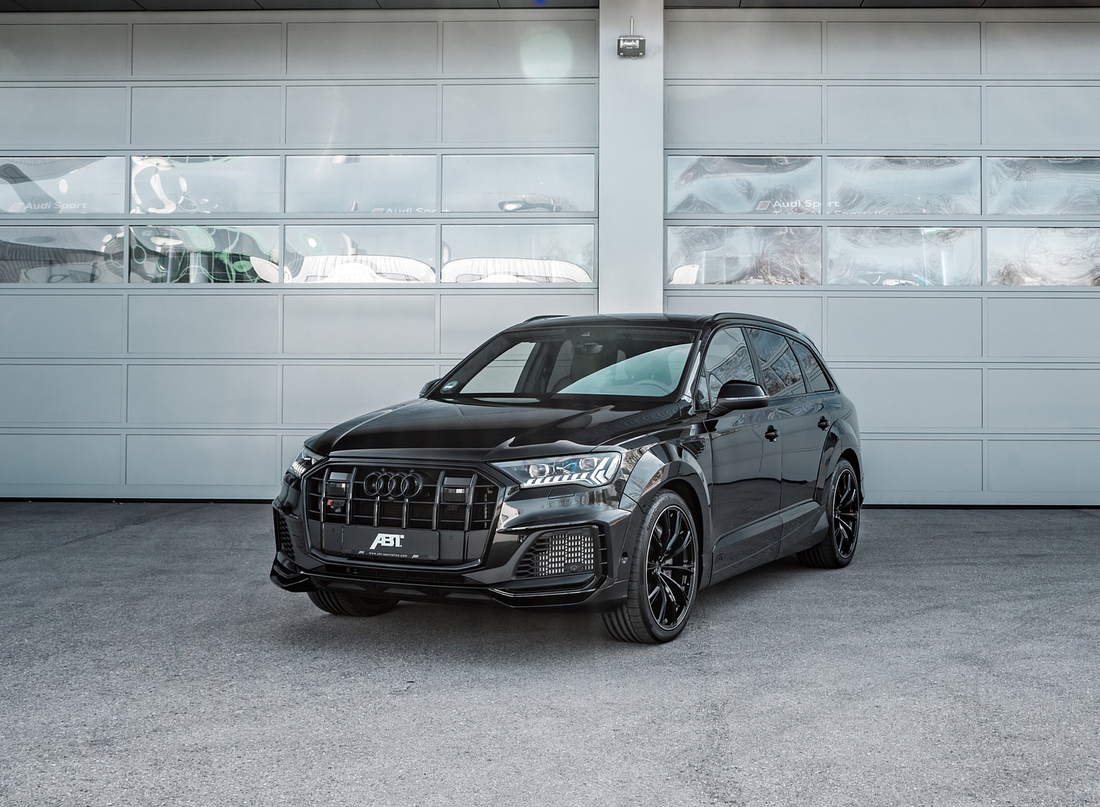 2020 ABT Audi SQ7 Front Three-Quarter Wallpapers  (1)
