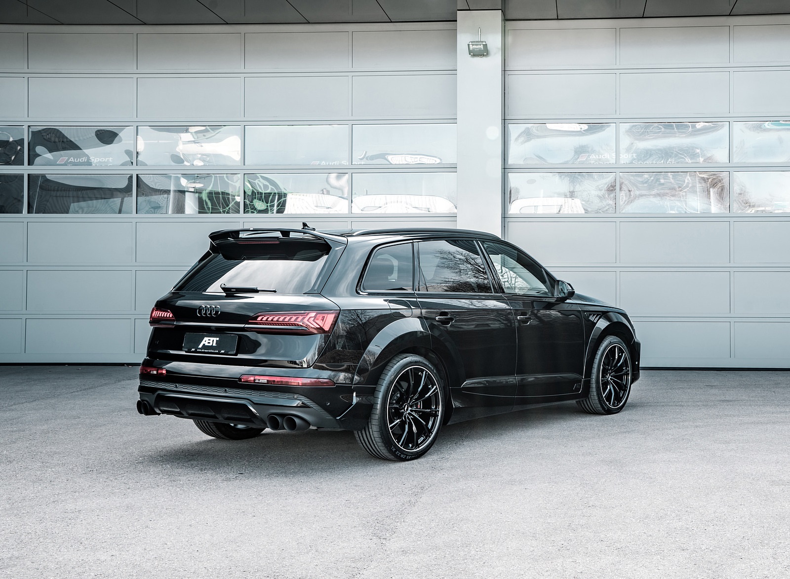 2020 ABT Audi SQ7 Rear Three-Quarter Wallpapers (5)