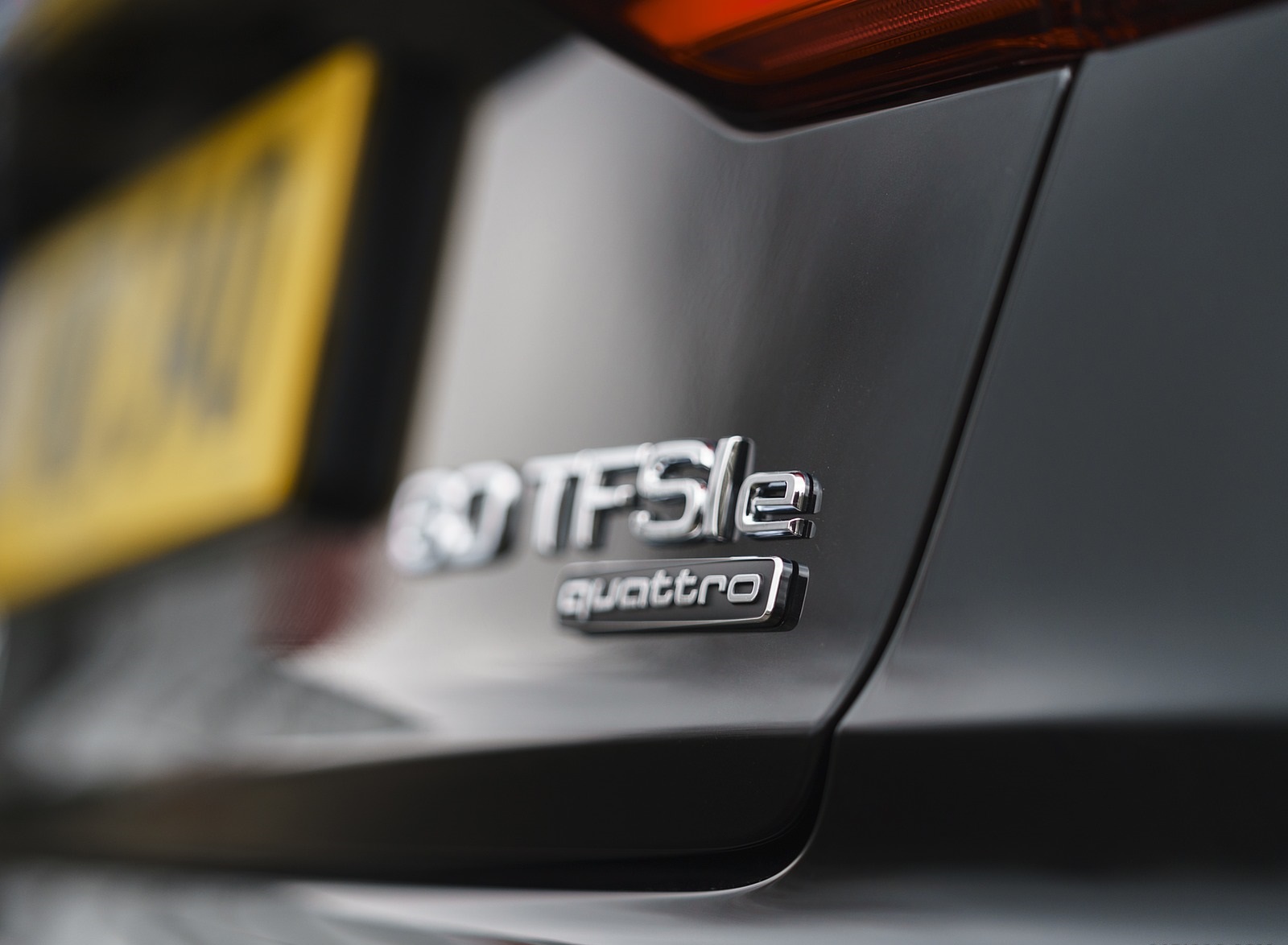 2020 Audi A8 L 60 TFSI e quattro (Plug-In Hybrid UK-Spec) Badge Wallpapers #79 of 128