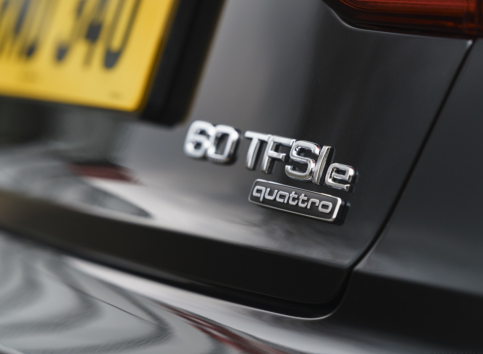 2020 Audi A8 L 60 TFSI e quattro (Plug-In Hybrid UK-Spec) Badge Wallpapers #78 of 128