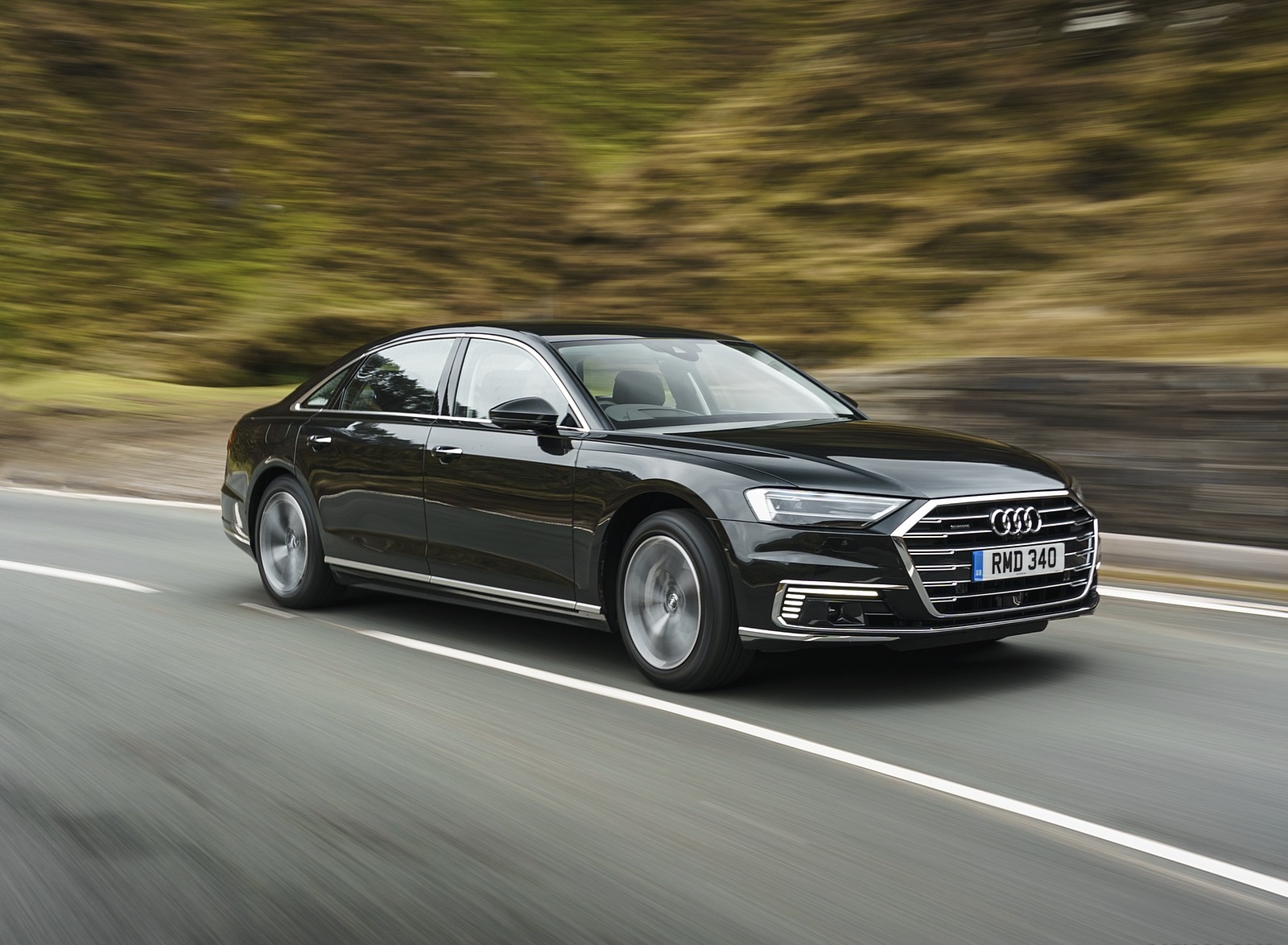 2020 Audi A8 L 60 TFSI e quattro (Plug-In Hybrid UK-Spec) Front Three-Quarter Wallpapers #3 of 128