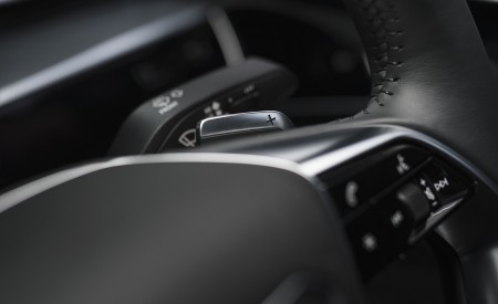 2020 Audi A8 L 60 TFSI e quattro (Plug-In Hybrid UK-Spec) Interior Detail Wallpapers 450x275 (99)