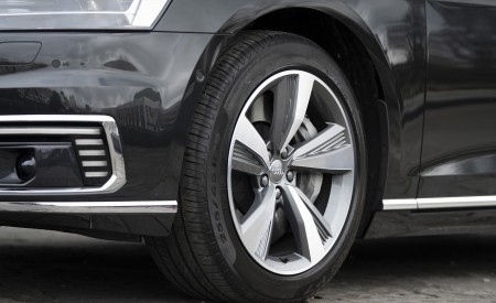 2020 Audi A8 L 60 TFSI e quattro (Plug-In Hybrid UK-Spec) Wheel Wallpapers 450x275 (58)