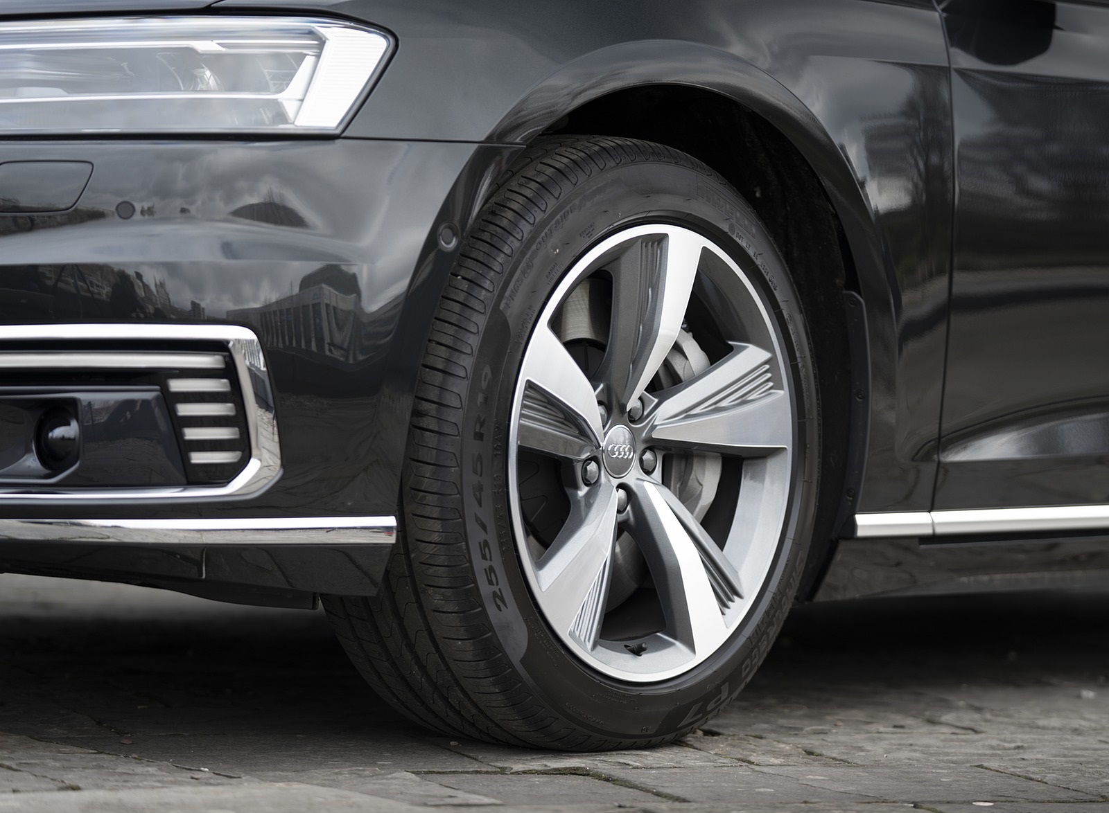 2020 Audi A8 L 60 TFSI e quattro (Plug-In Hybrid UK-Spec) Wheel Wallpapers #58 of 128