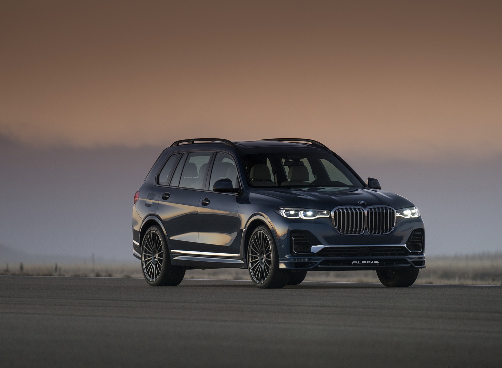 2021 ALPINA XB7 based on BMW X7 Front Three-Quarter Wallpapers #12 of 33