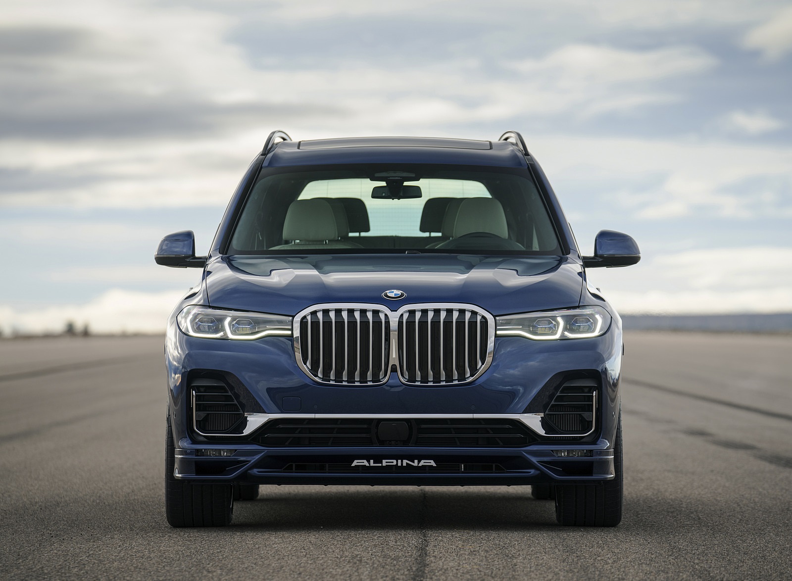 2021 ALPINA XB7 based on BMW X7 Front Wallpapers #19 of 33