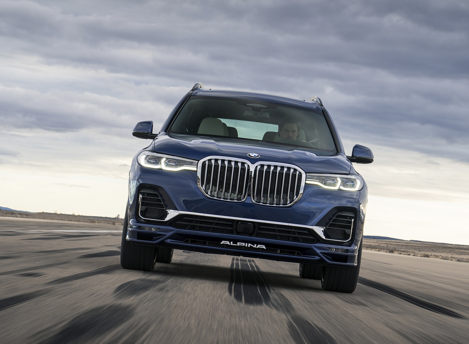 2021 ALPINA XB7 based on BMW X7 Front Wallpapers (4)