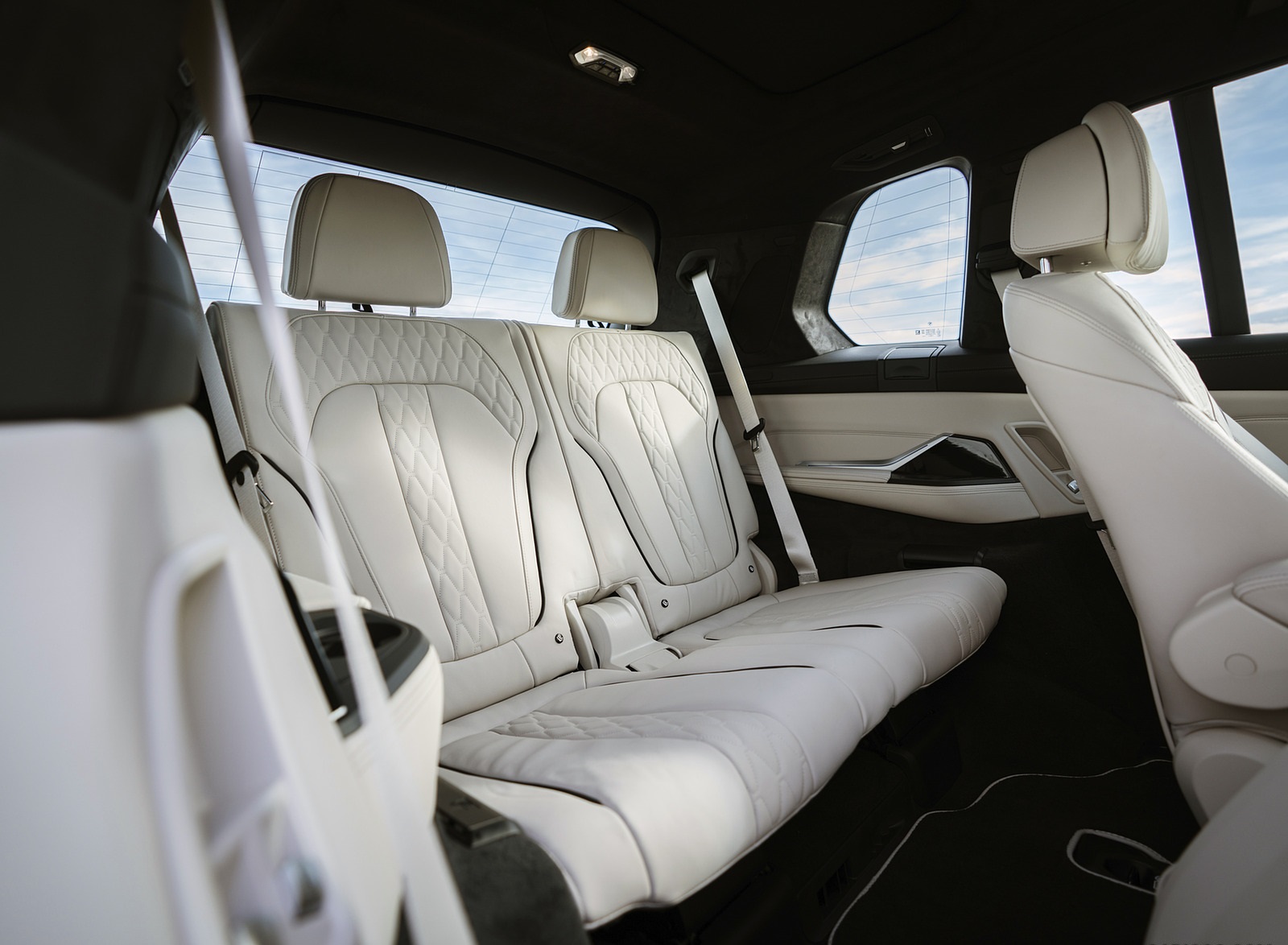 2021 ALPINA XB7 based on BMW X7 Interior Rear Seats Wallpapers #32 of 33