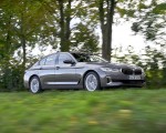 2021 BMW 5 Series 530e Plug-In Hybrid Front Three-Quarter Wallpapers  150x120 (41)