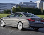 2021 BMW 5 Series 530e Plug-In Hybrid Rear Three-Quarter Wallpapers 150x120