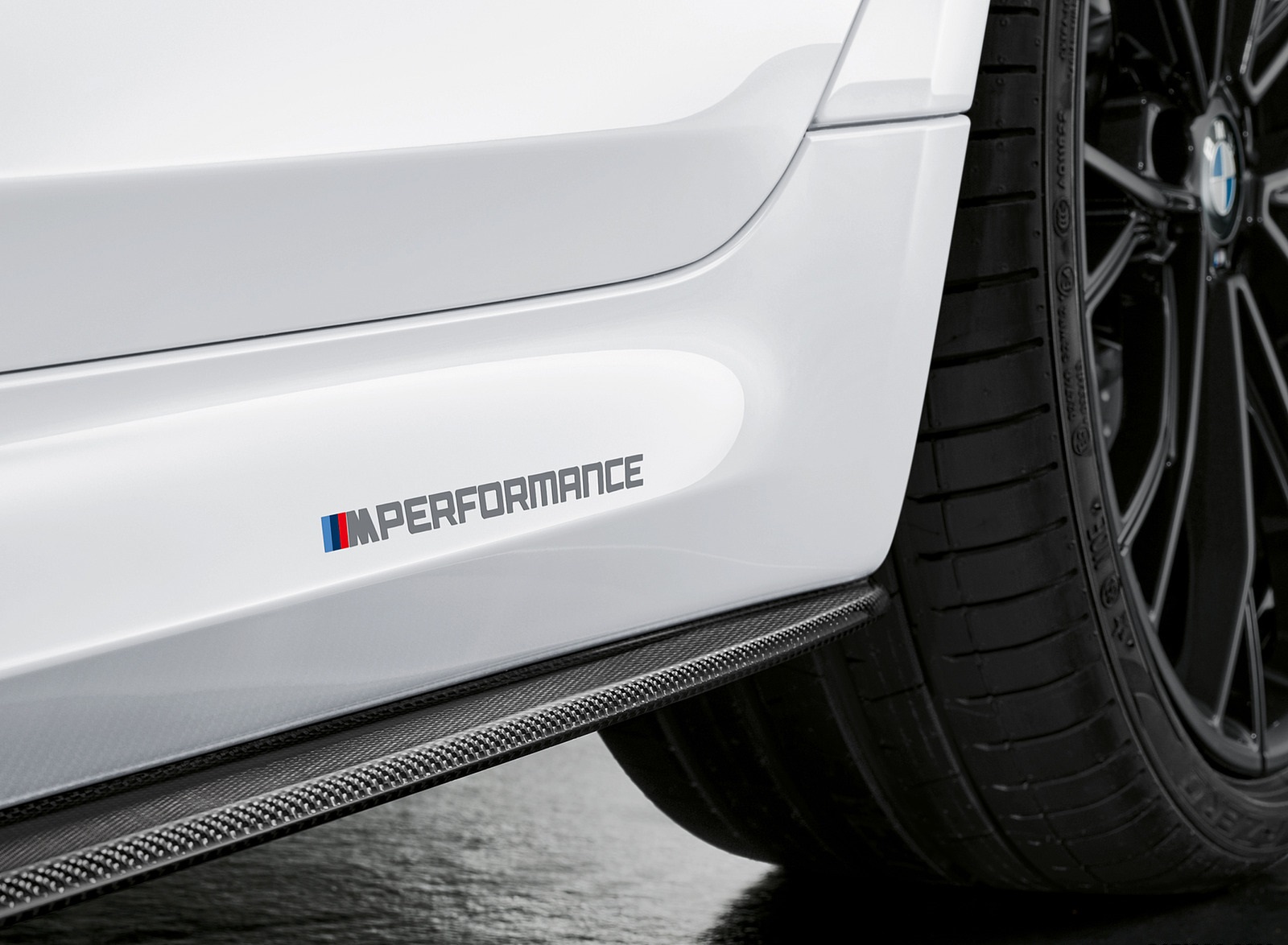 2021 BMW 5 Series M Performance Parts Detail Wallpapers #15 of 23