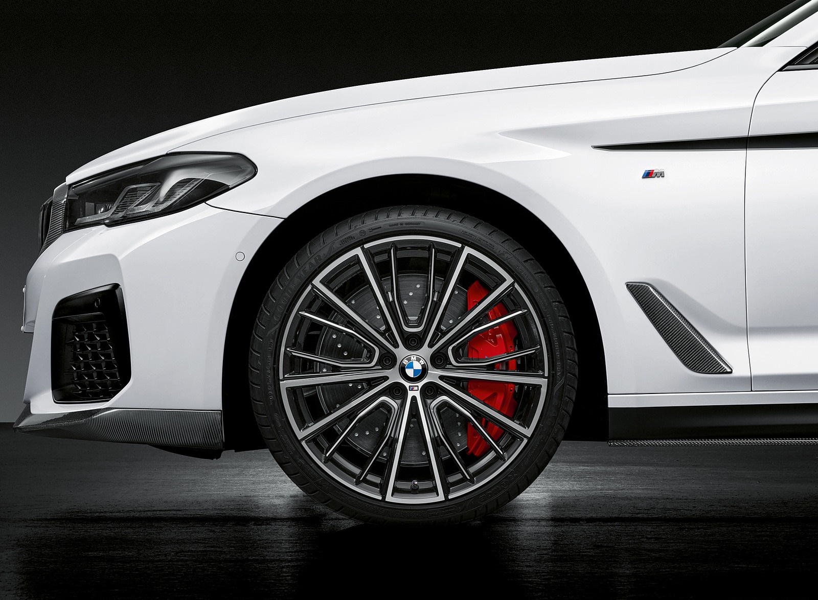 2021 BMW 5 Series M Performance Parts Wheel Wallpapers (10)