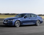 2021 BMW 530e xDrive Plug-In Hybrid Front Three-Quarter Wallpapers 150x120 (3)