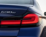 2021 BMW 530e xDrive Plug-In Hybrid Tail Light Wallpapers  150x120 (23)