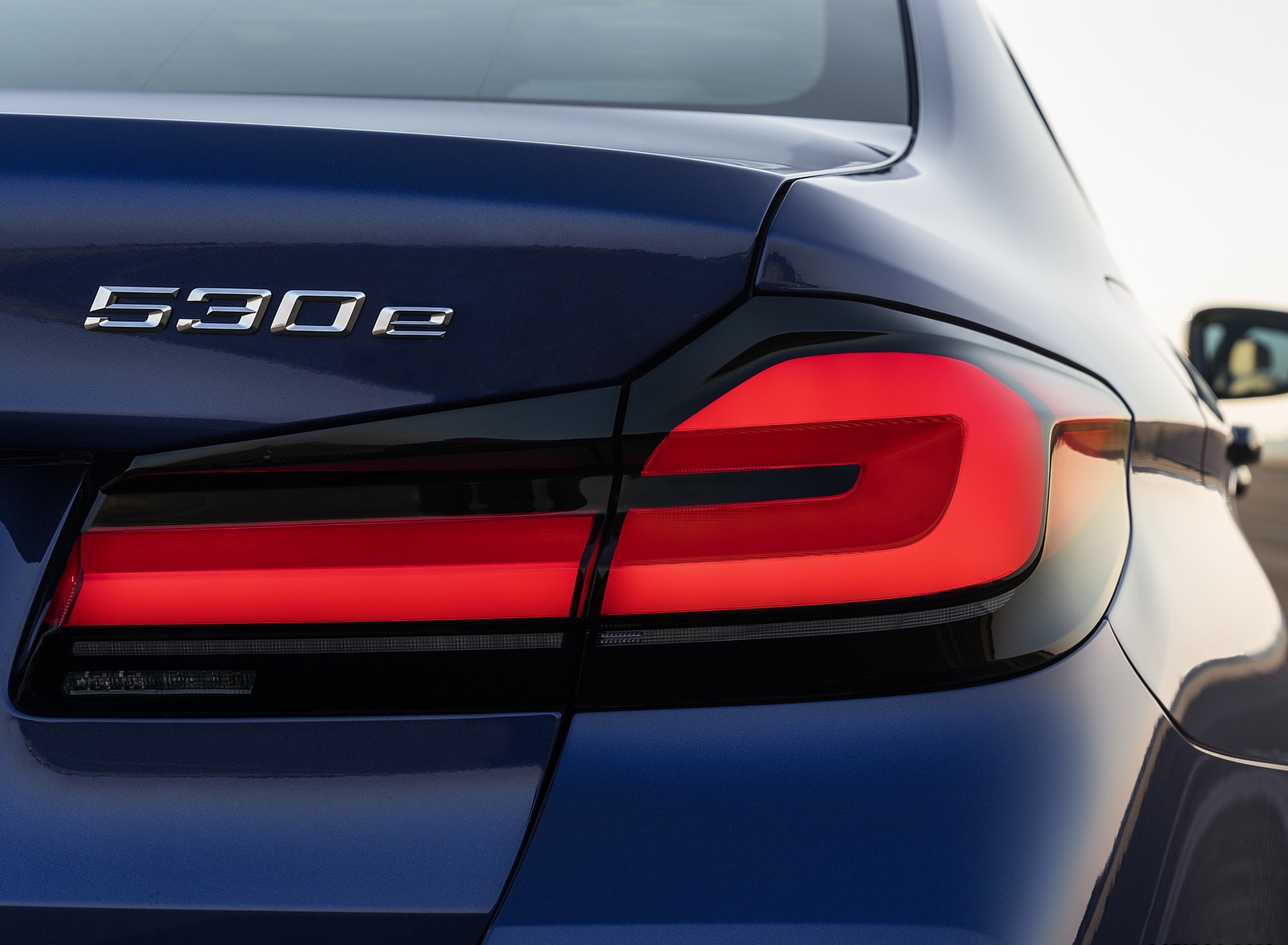 2021 BMW 530e xDrive Plug-In Hybrid Tail Light Wallpapers  #23 of 92