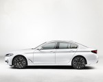 2021 BMW 540i Side Wallpapers 150x120 (14)
