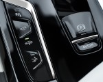 2021 BMW 6 Series Gran Turismo Central Console Wallpapers  150x120 (89)