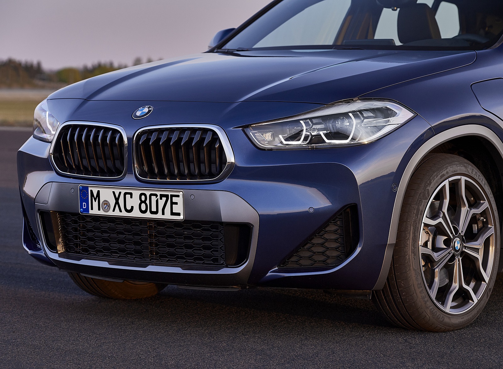 2021 BMW X2 xDrive25e Plug-In Hybrid Front Bumper Wallpapers #37 of 54