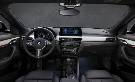 2021 BMW X2 xDrive25e Plug-In Hybrid Interior Cockpit Wallpapers 450x275 (48)