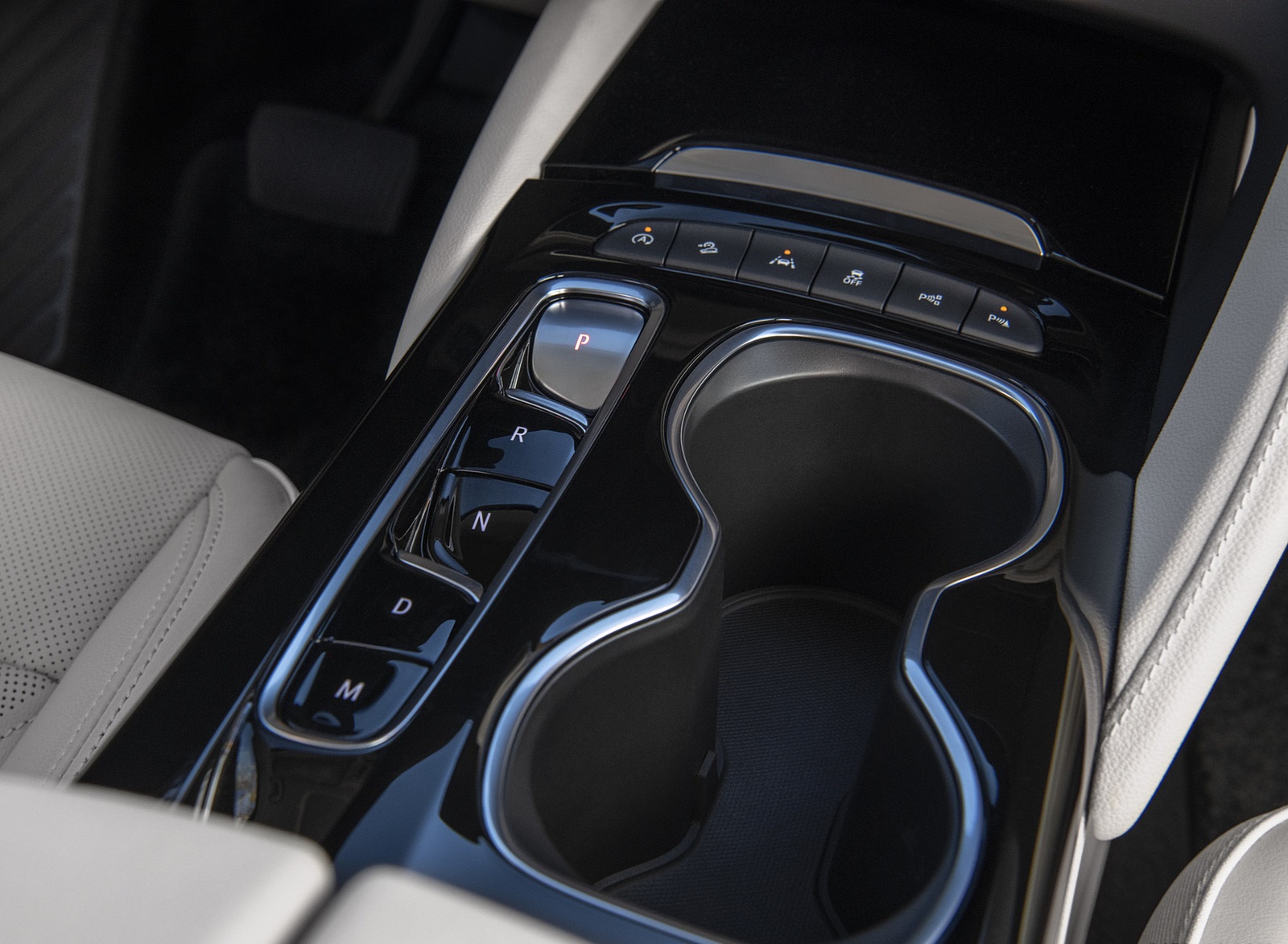 2021 Buick Envision Avenir Central Console Wallpapers #35 of 46