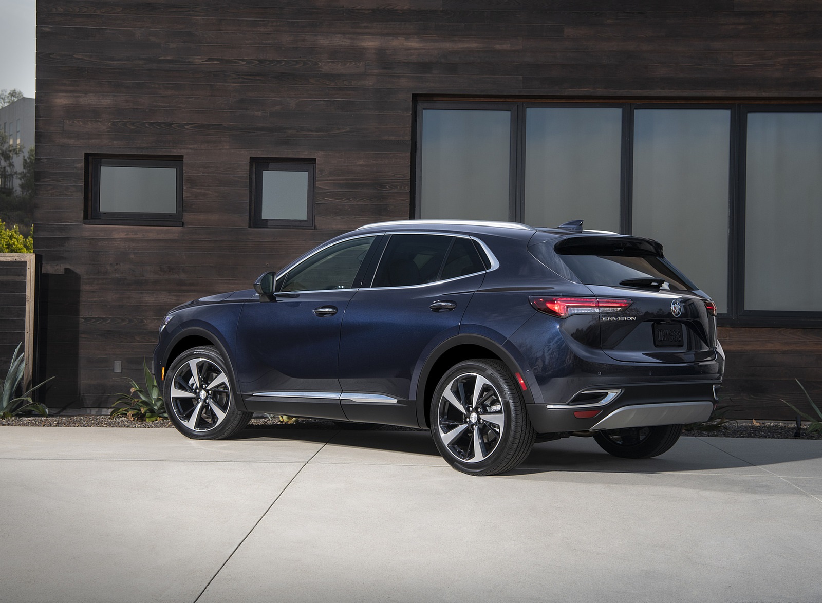 2021 Buick Envision Rear Three-Quarter Wallpapers (6)