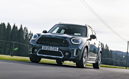 2021 MINI Cooper S Countryman ALL4 Front Three-Quarter Wallpapers 450x275 (2)