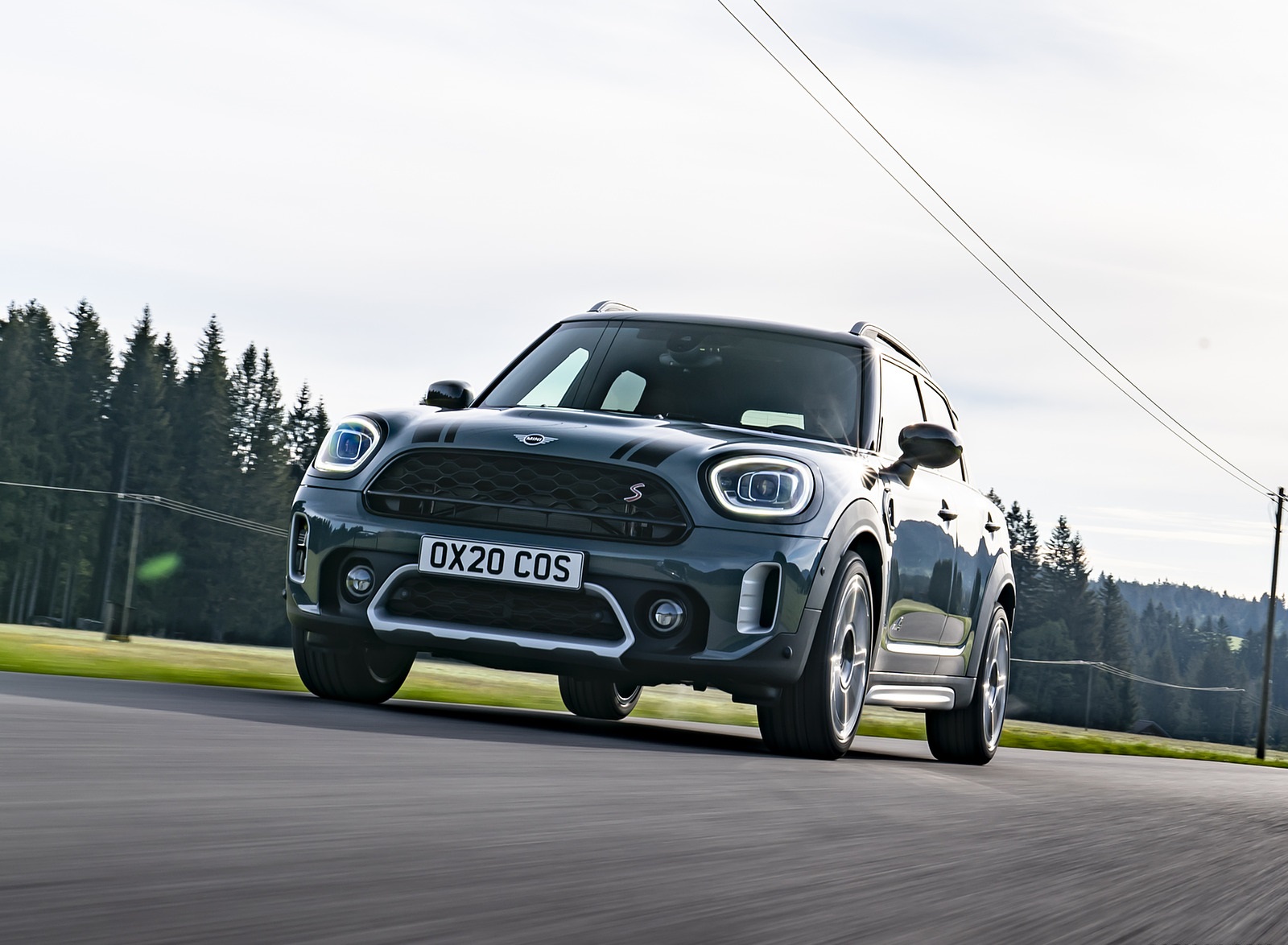 2021 MINI Cooper S Countryman ALL4 Front Three-Quarter Wallpapers (2)