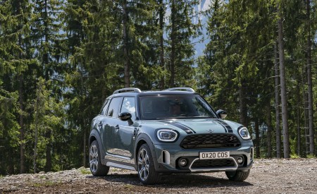 2021 MINI Cooper S Countryman ALL4 Front Three-Quarter Wallpapers 450x275 (26)