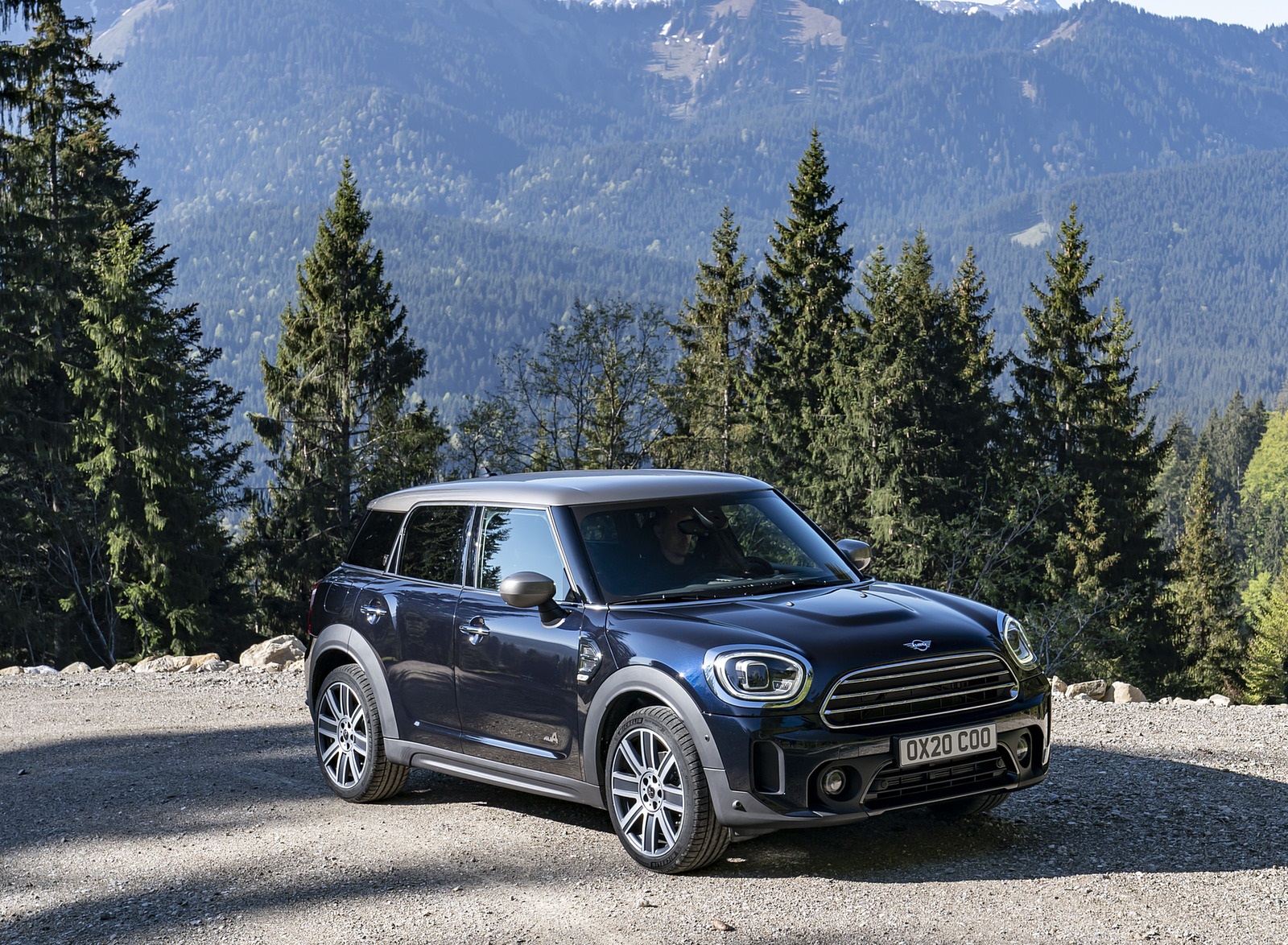 2021 MINI Countryman ALL4 Front Three-Quarter Wallpapers #19 of 41
