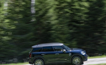 2021 MINI Countryman ALL4 Side Wallpapers 450x275 (13)
