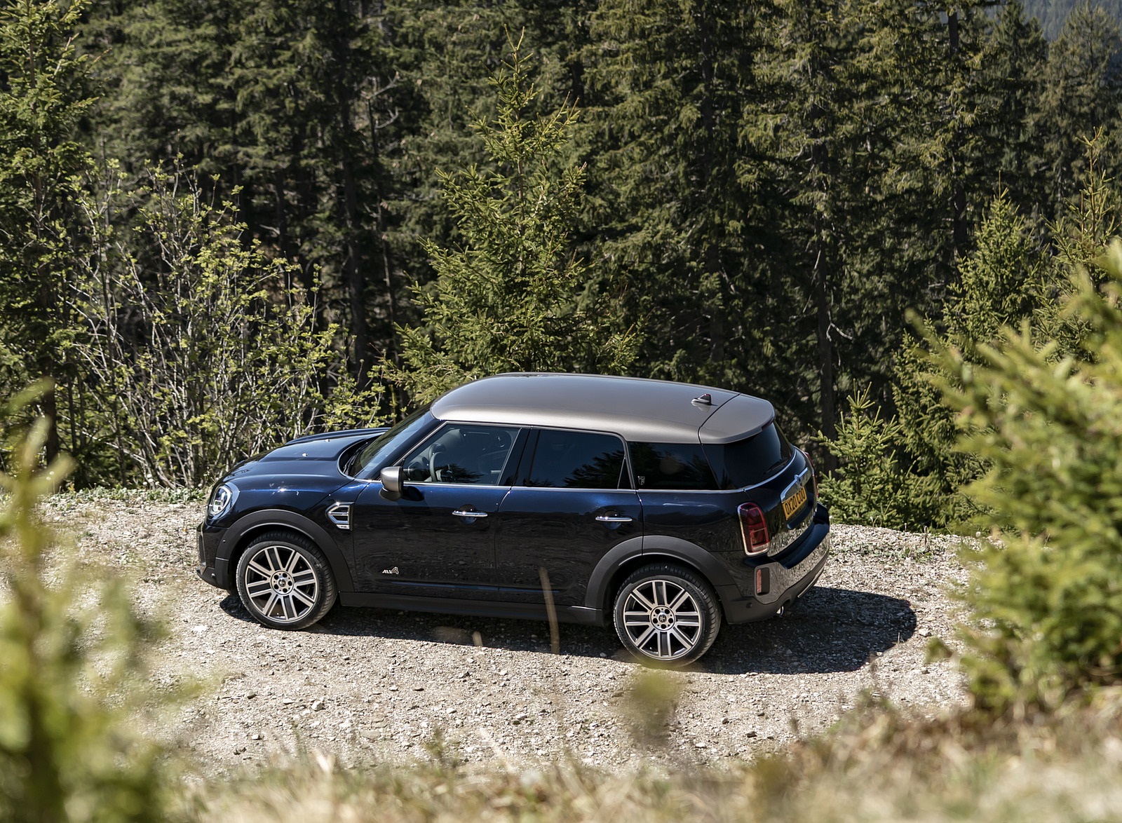 2021 MINI Countryman ALL4 Side Wallpapers #24 of 41