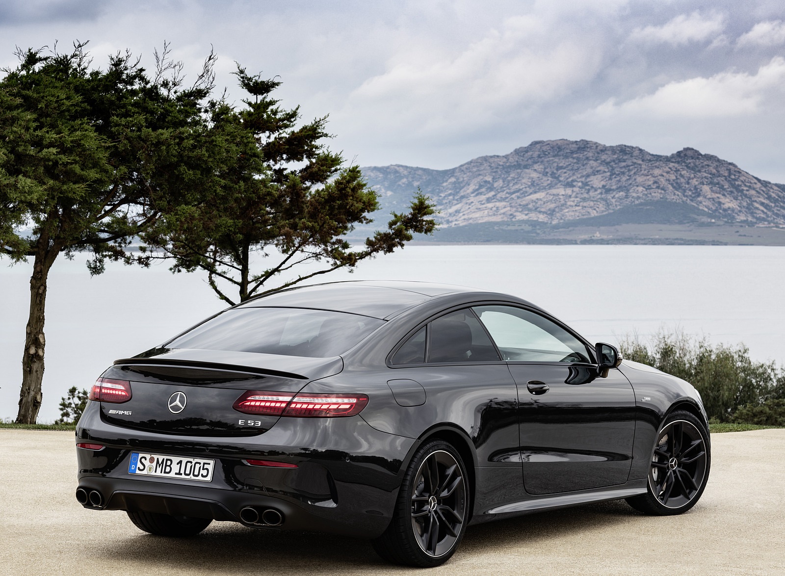 2021 Mercedes-AMG E 53 Coupe (Color: Graphite Grey Metallic) Rear Three-Quarter Wallpapers #21 of 37