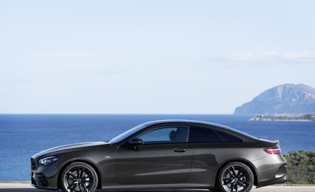 2021 Mercedes-AMG E 53 Coupe (Color: Graphite Grey Metallic) Side Wallpapers 450x275 (24)
