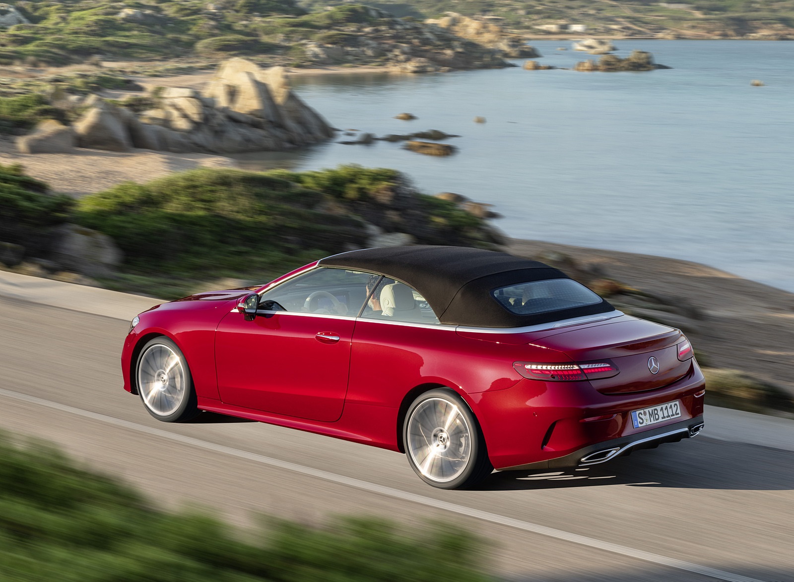 2021 Mercedes-Benz E 450 4MATIC Cabriolet AMG Line (Color: Designo Hyacinth Red Metallic) Rear Three-Quarter Wallpapers #43 of 55