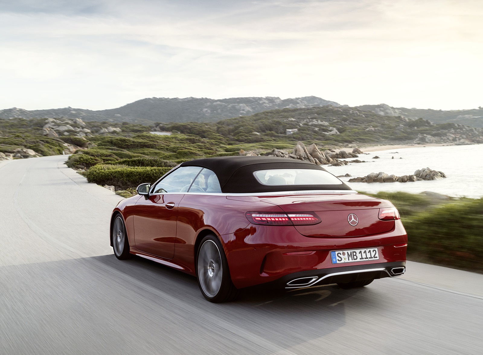 2021 Mercedes-Benz E 450 4MATIC Cabriolet AMG Line (Color: Designo Hyacinth Red Metallic) Rear Three-Quarter Wallpapers #36 of 55