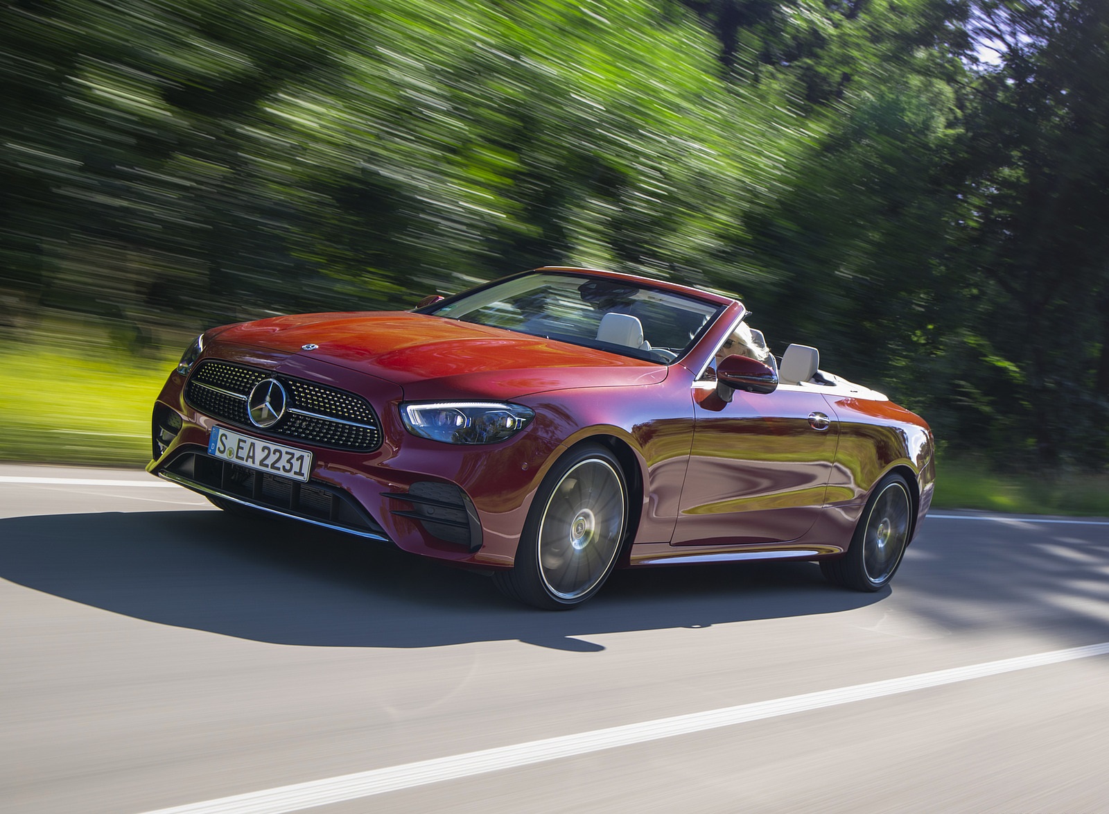 2021 Mercedes-Benz E 450 4MATIC Cabriolet (Color: Patagonia Red) Front Three-Quarter Wallpapers (1)