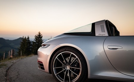 2021 Porsche 911 Targa 4 (Color: Dolomite Silver Metallic) Wheel Wallpapers 450x275 (102)
