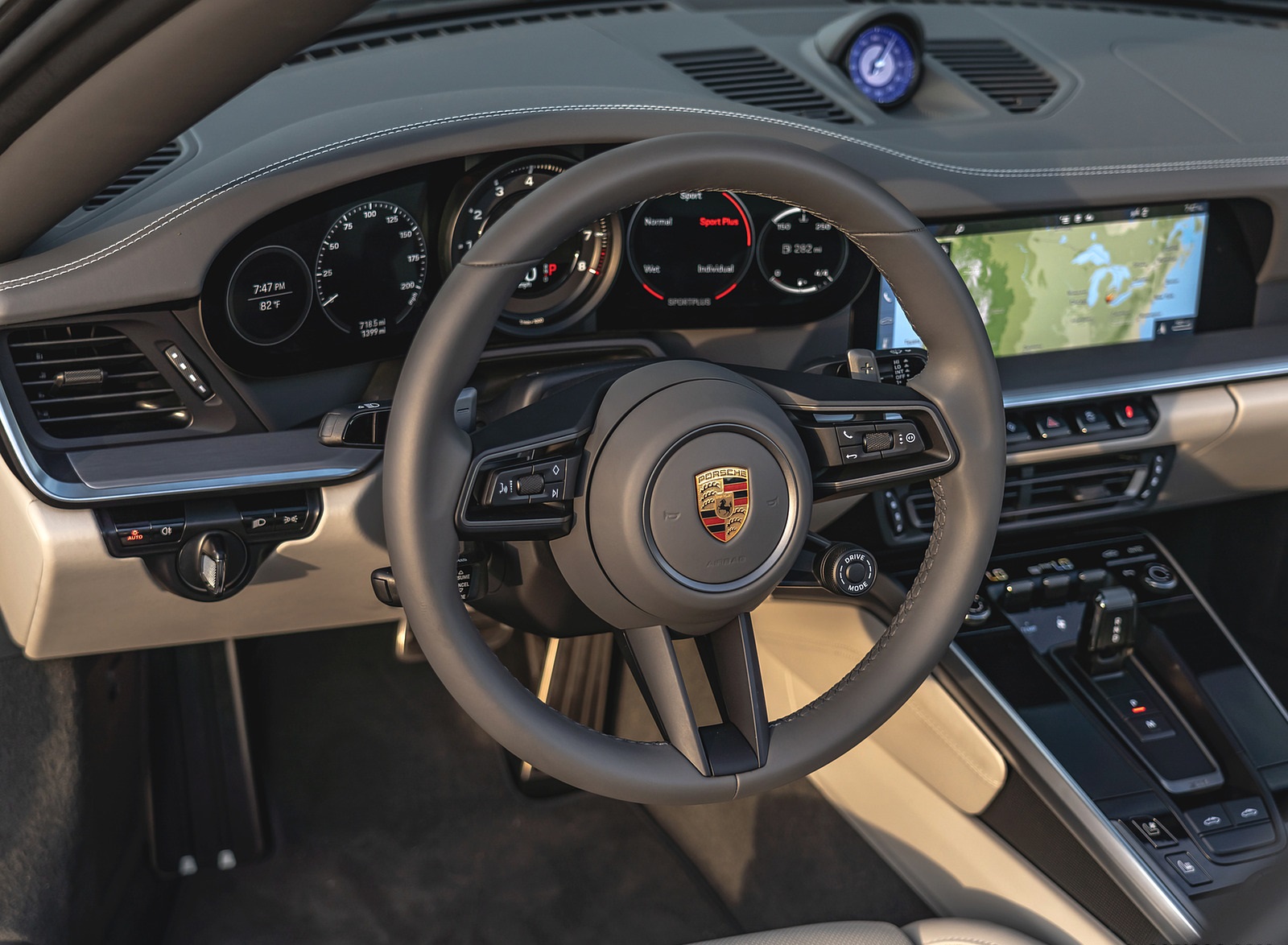 2021 Porsche 911 Targa 4 (Color: Gentian Blue) Interior Steering Wheel Wallpapers #61 of 126