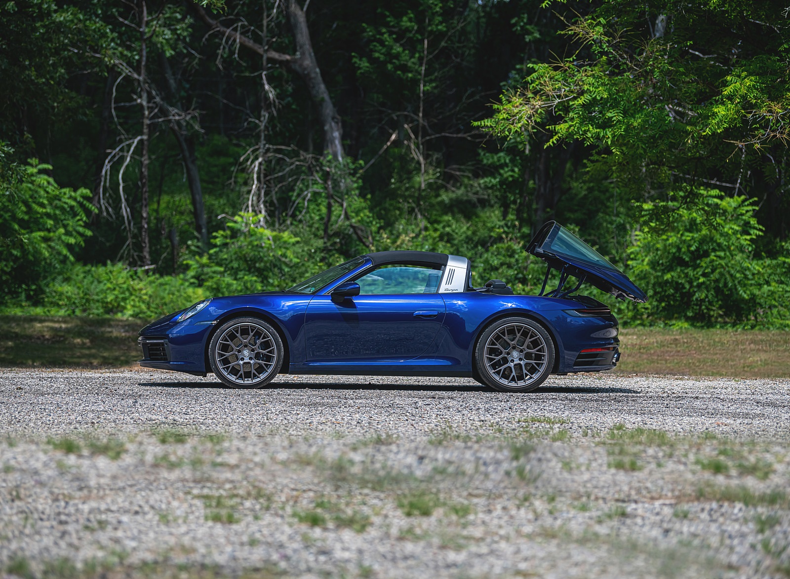 2021 Porsche 911 Targa 4 (Color: Gentian Blue) Side Wallpapers #34 of 126
