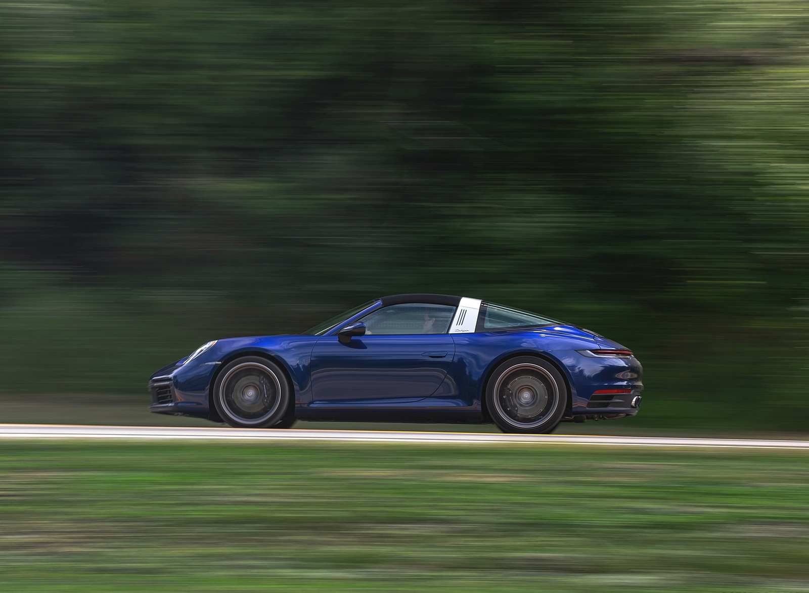 2021 Porsche 911 Targa 4 (Color: Gentian Blue) Side Wallpapers #20 of 126