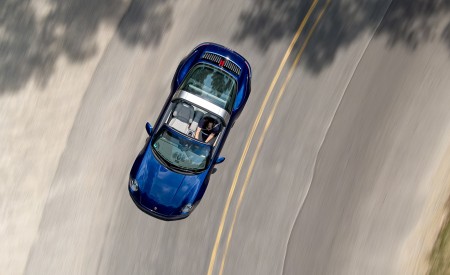2021 Porsche 911 Targa 4 (Color: Gentian Blue) Top Wallpapers 450x275 (21)