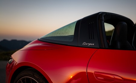 2021 Porsche 911 Targa 4S (Color: Guards Red) Detail Wallpapers 450x275 (121)