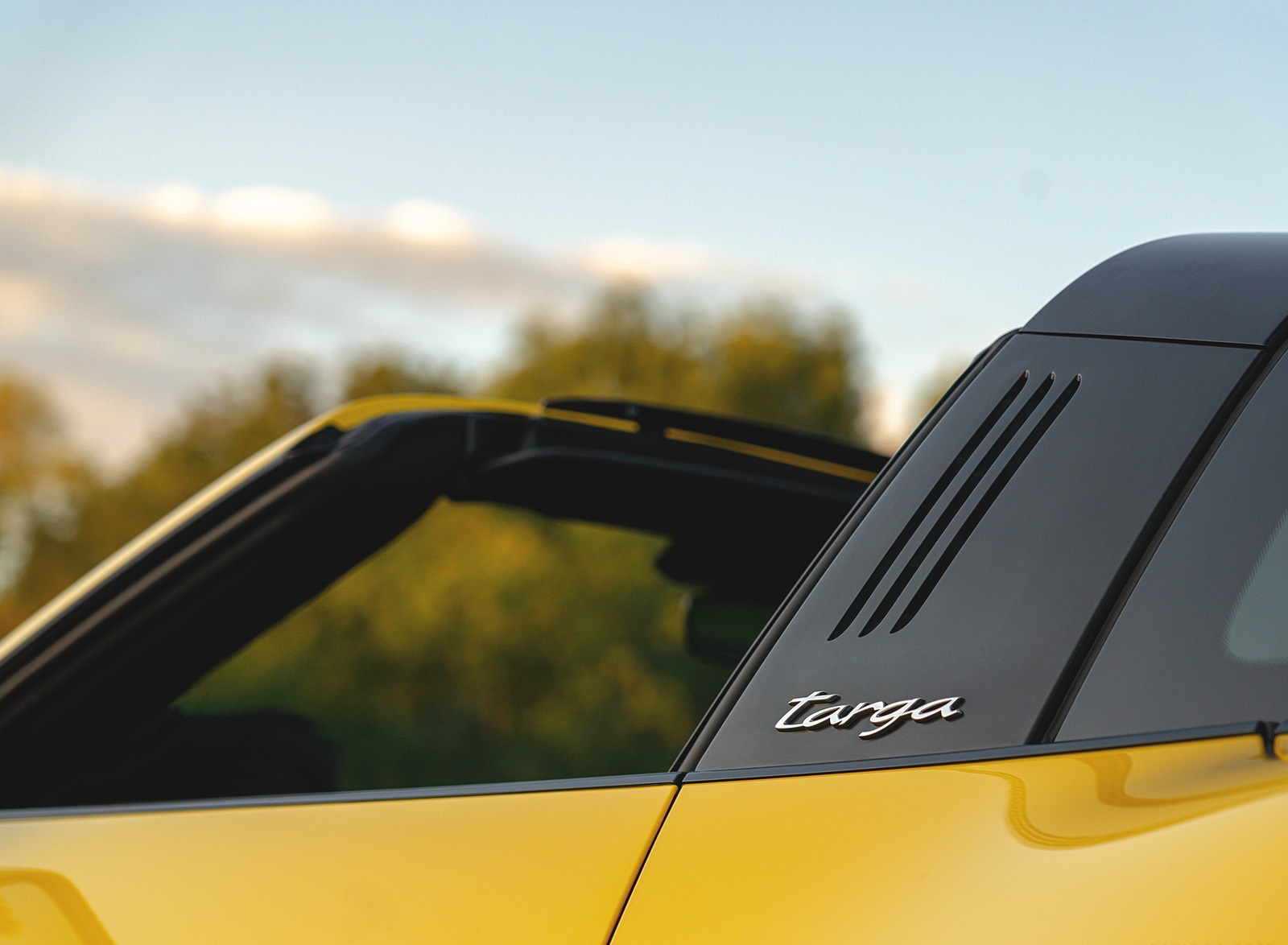 2021 Porsche 911 Targa 4S (Color: Racing Yellow) Detail Wallpapers #41 of 138