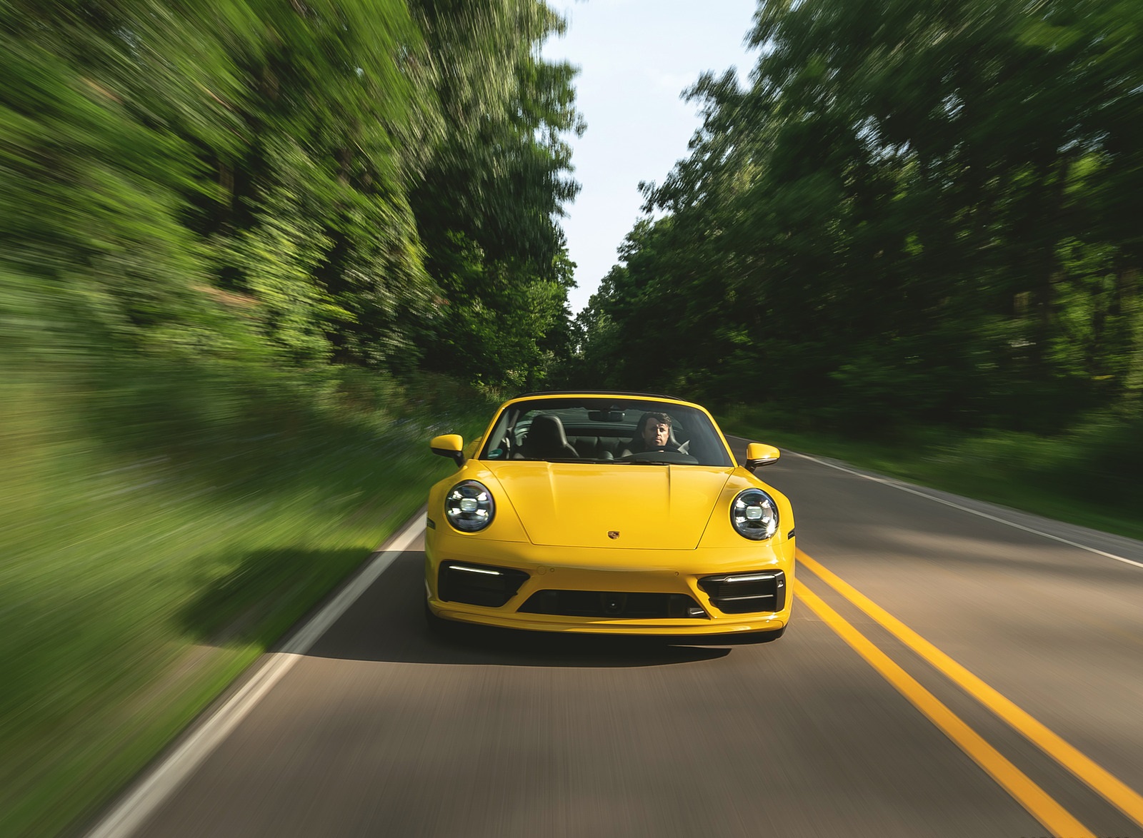 2021 Porsche 911 Targa 4S (Color: Racing Yellow) Front Wallpapers (2)